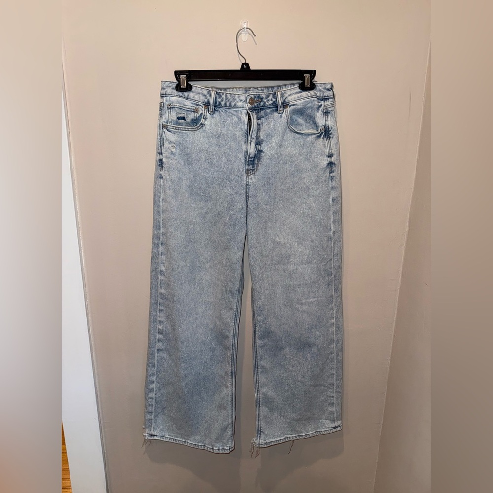 American Eagle Outfitters Jeans -Light Wash- (Super high rise baggy wide leg)